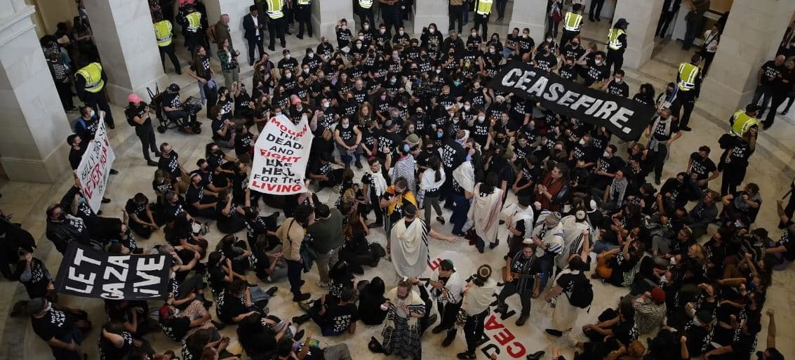 300 hebrenj u arrestuan në Capitol Hill, kërkuan armëpushim në Gaza