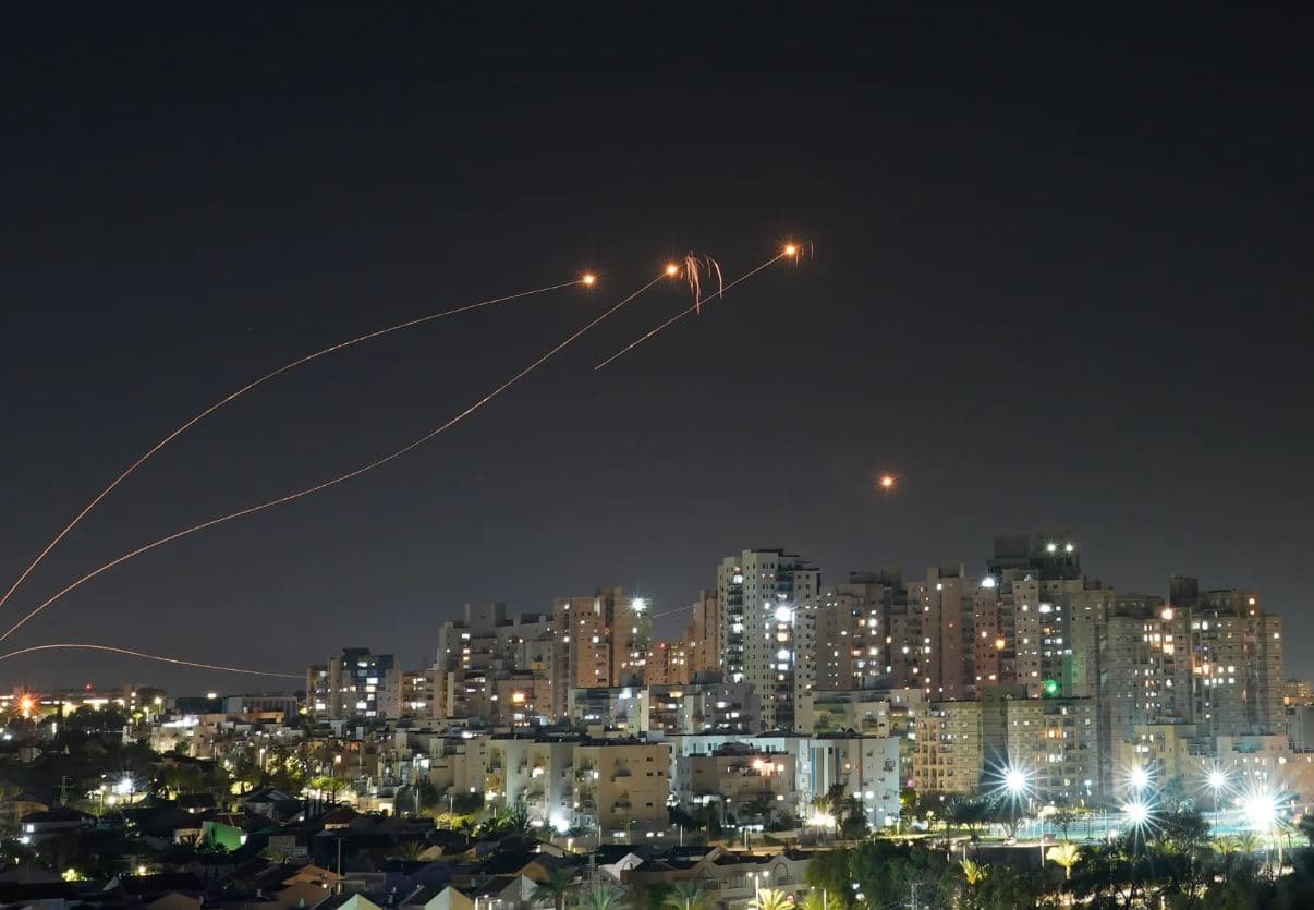 Izraeli shtrin "situatën speciale të sigurisë" në të gjithë territorin