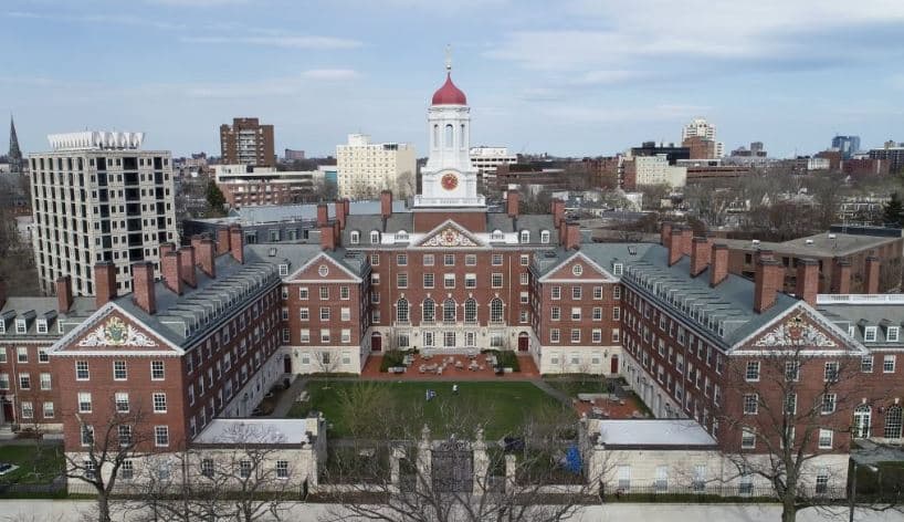 387 vjet nga themelimi i Universitetit të Harvardit