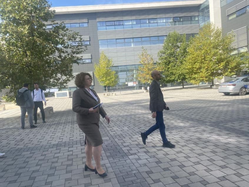 Rozeta Hajdari paraqitet në gjykatë – seanca e mbyllur për publikun