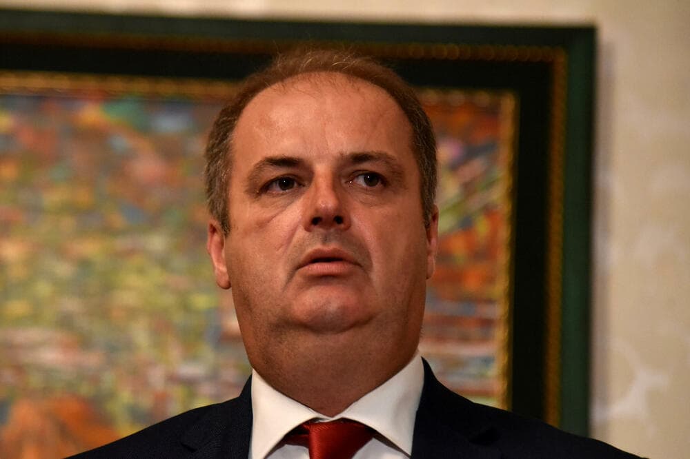 Genci Nimanbegu jep dorëheqje nga posti i deputetit në Kuvendin e Malit të Zi