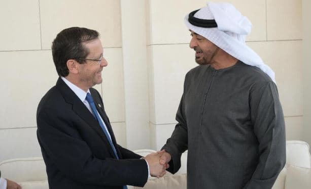 Presidenti izraelit kërkon mbështetjen e Emirateve Arabe për të kthyer pengjet