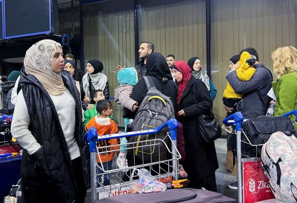 Boshnjakë e palestinezë evakuohen nga Gaza në Bosnje dhe Hercegovinë
