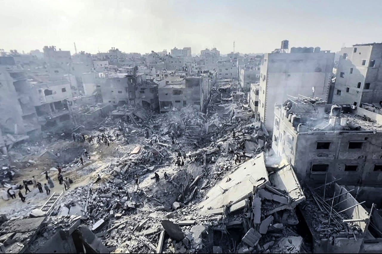Ministria e Shëndetësisë në Gaza thotë se 32 persona janë vrarë për tri orë