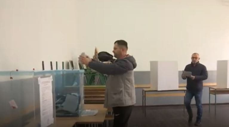Zgjedhjet në Serbi: Luginasit përsëri garojnë të ndarë (VIDEO)