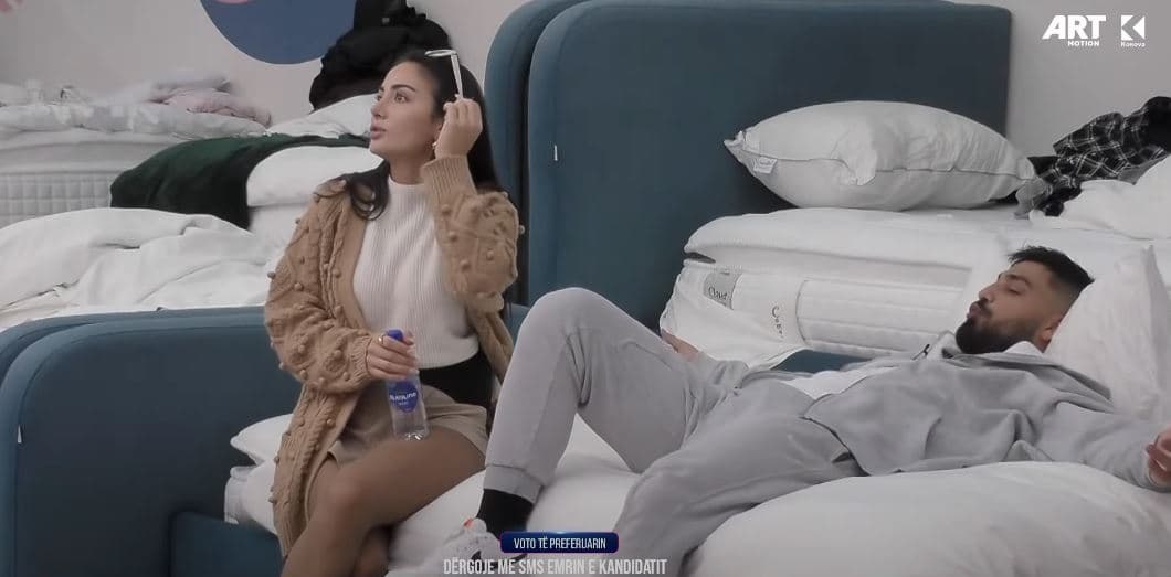 Azemi tha se i pëlqen Morena Taraku, Alba me shenja xhelozie (VIDEO)