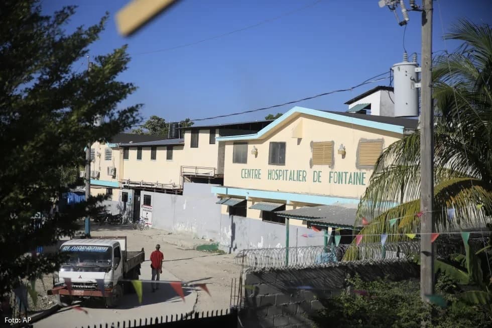 Bandat sulmojnë një spital në Haiti, marrin peng gra dhe fëmijë