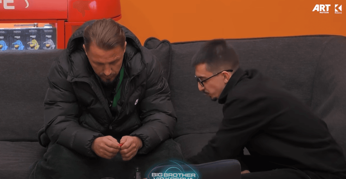 "Del me faqe të zezë prej këtu", Gani Gërmia i bindur se kjo banore do largohet nga BBVK2 (VIDEO)