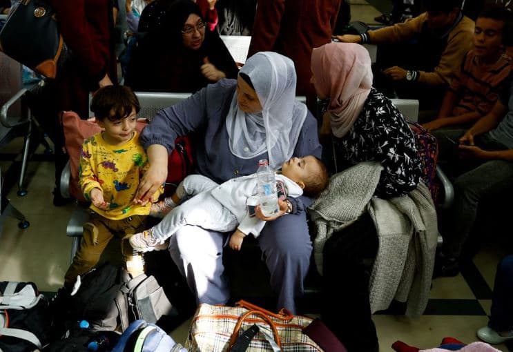 871 shtetas të dyfishtë kaluan kufirin nga Gaza në Egjipt këtë fundjavë