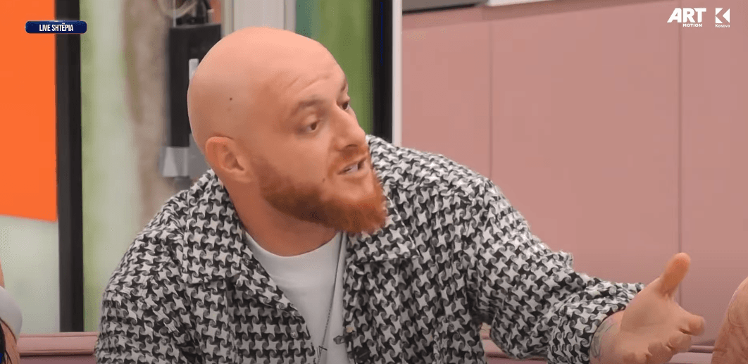 Besi: Blero më ftoi tek tualetet dhe duke e drejtuar dorën tek organi gjenital më tha 'qe a jom mirë' (VIDEO)