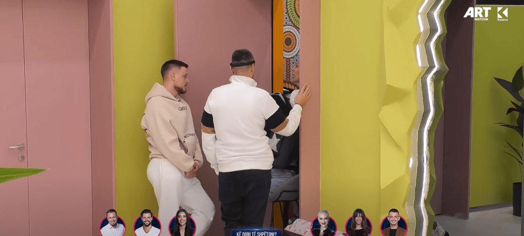 Alby dhe Edona bllokojnë lavanderinë, Mirdoni e Ardi tentojnë të futen brenda (VIDEO)