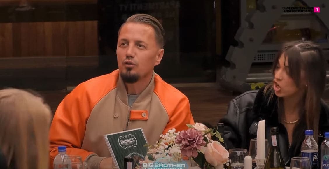 Përveç fjalës ''bejb'' edhe "unë jom baba", çka më shumë? - Pyetja ndaj Bleros (VIDEO)