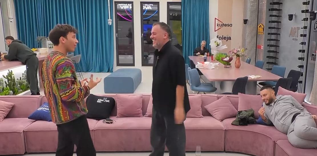"As në Hollywood nuk kam pa skena të tilla", Kader dhe Blernado përsërisin hyrjen e Veronës (VIDEO)