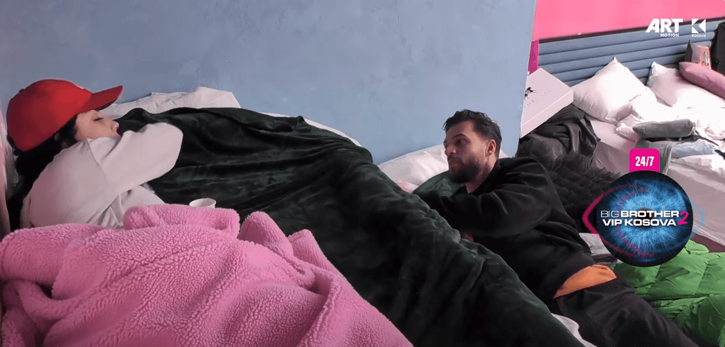 Lumbardhi me shenjat e para të pëlqimit për Kaderin, e lavdëron para Lindës (VIDEO)
