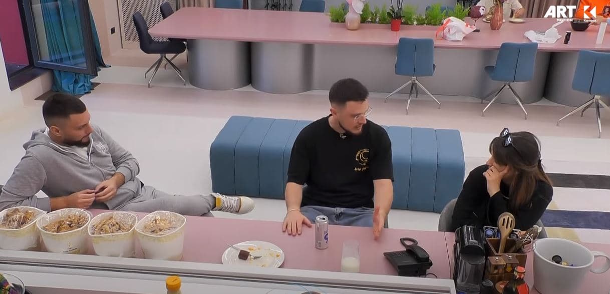 Njëri e do çmimin e tjetri Shqipen - Ardi dhe Mirdoni me synime të qarta (VIDEO)