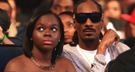 Vajza e Snoop Dogg-ut qau pasi pësoi goditje në tru në moshën 24-vjeçare