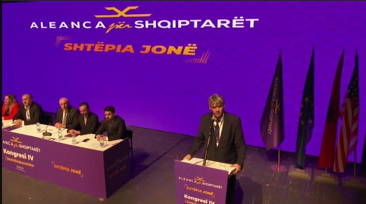 Aleanca për Shqiptarët pas skandalit në Shkup: Provokim i rëndë, të kërkojnë falje prej kryeministrit deri te ata që u përfshinë