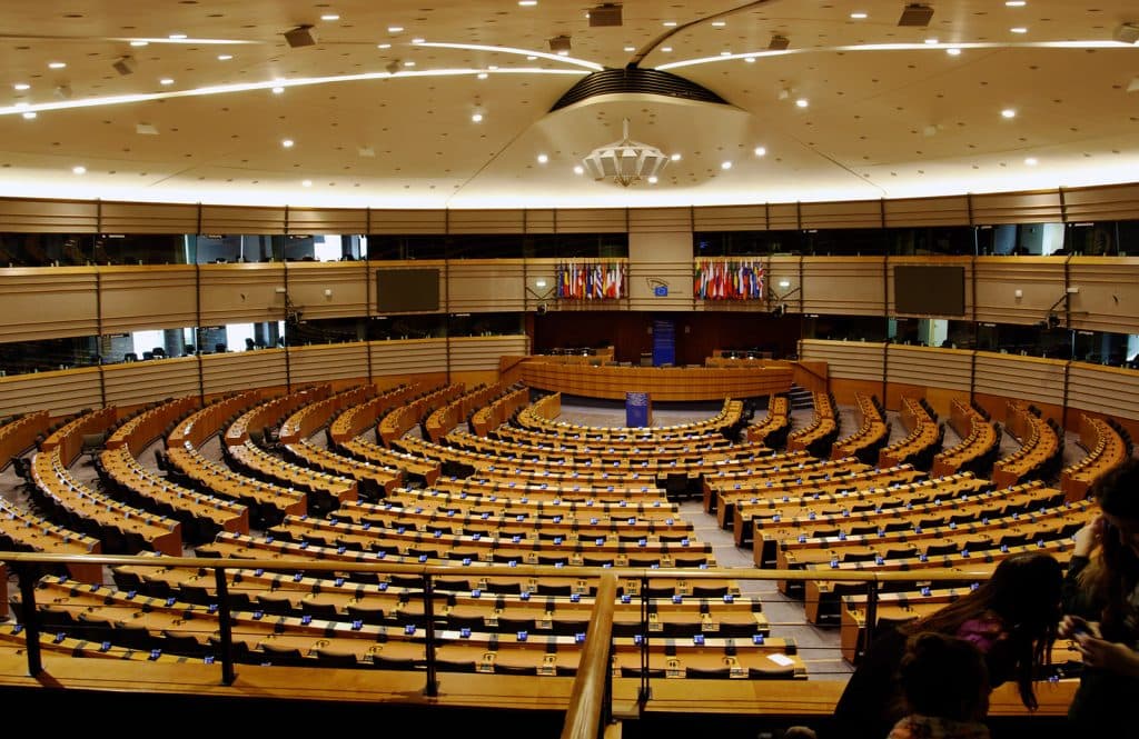 BE miraton paktin e azilit dhe migracionit pas tetë vjetësh bllokim