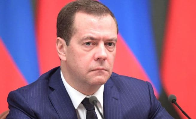 Medvedev e quan sulmin në Moskë sulm terrorist, thotë se nëse janë ukrainas ata do të "shkatërrohen pa mëshirë"