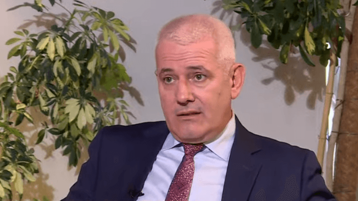 Arrestimi i ish-ushtarit të UÇK-së, Sveçla: S'do të lejojmë që një kërkesë kriminale e Serbisë të na e pengojë lëvizjen e lirë