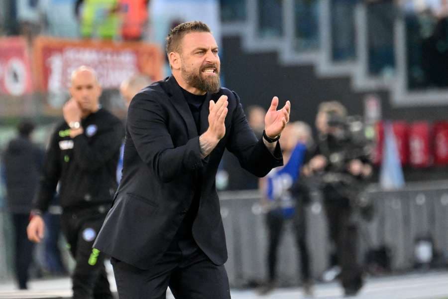 De Rossi lavdëron Lukakun për paraqitjen ndaj Milanit