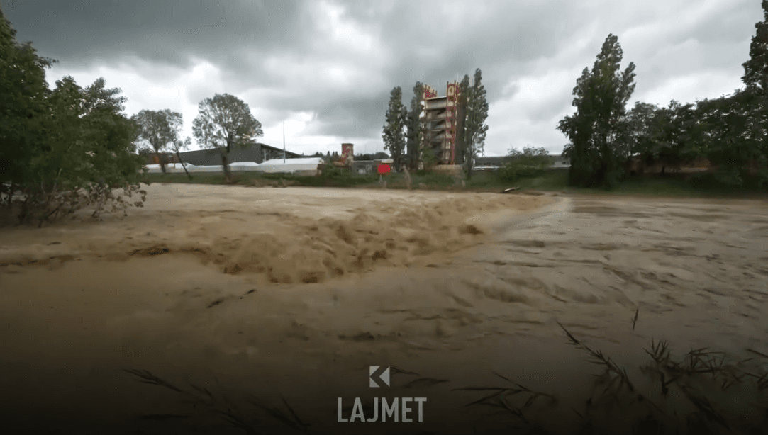 Alarmi meteorologjik: Moti në Evropë, më i paqëndrueshmi (VIDEO)