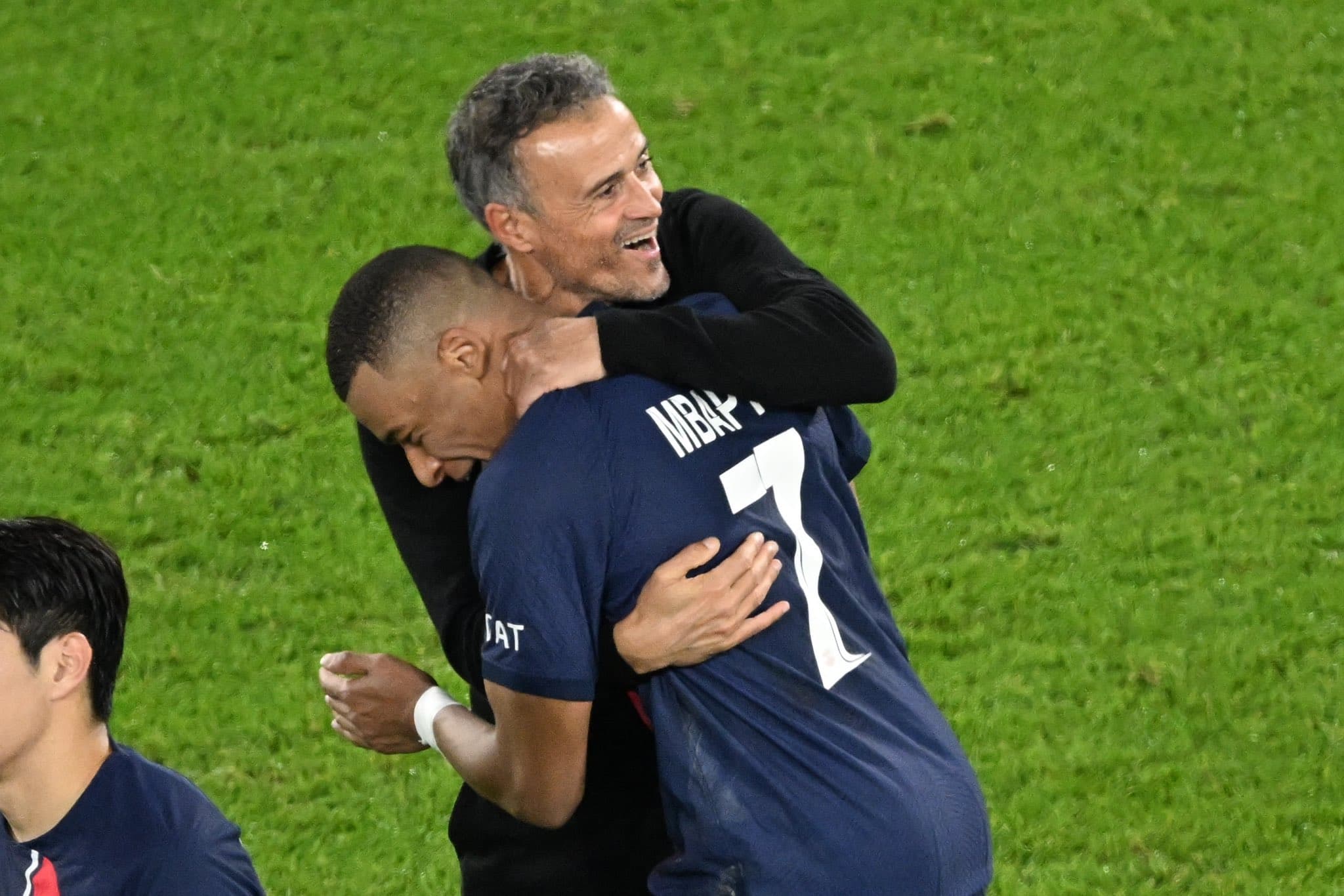 Enrique me fjalë të mëdha për Mbappe