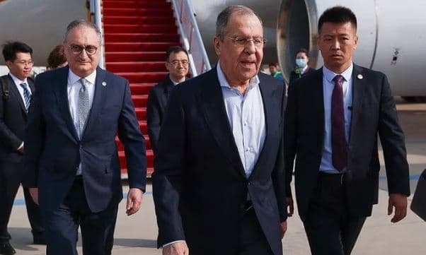 Lavrov flet me ministrin e Jashtëm të Iranit: Veprimet provokuese mund të rrisin tensionet në Lindjen e Mesme