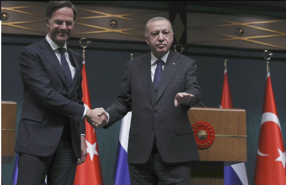 Turqia thotë se mbështet kandidaturën e kryeministrit holandez për shef të NATO-s