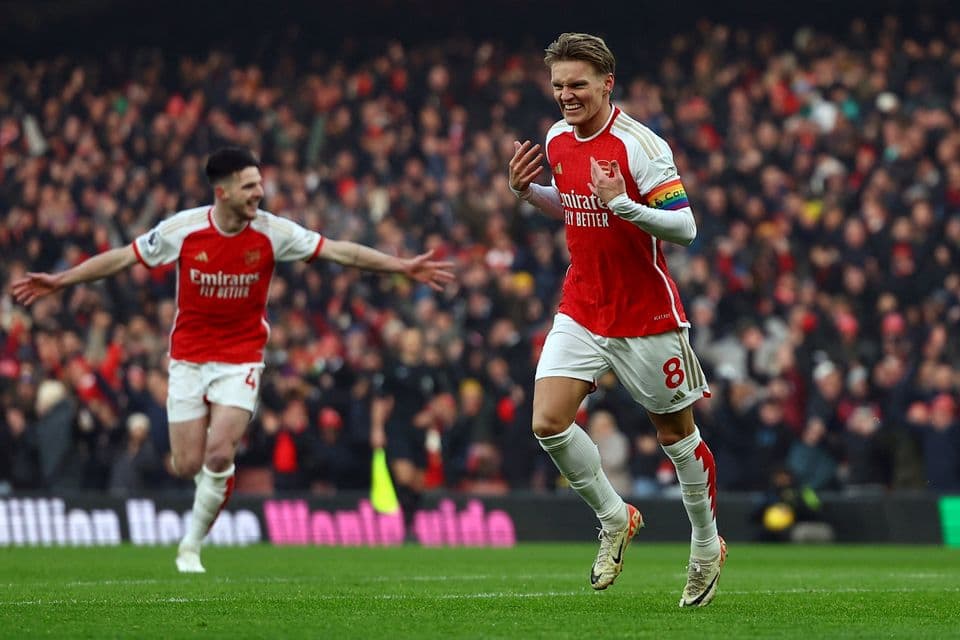 Fitore solide e Arsenalit, rikthehet në pozitën e parë