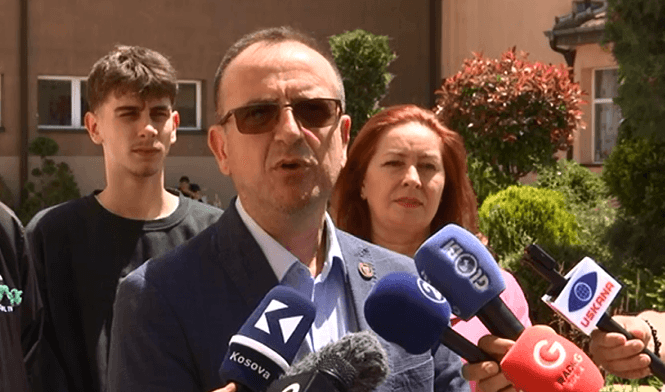 Taravari: Investoni më shumë në shkolla e spitale sesa në xhami