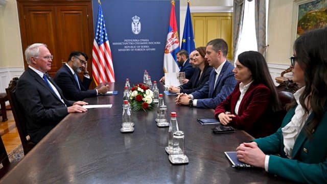 Hill për “përhair” te Gjuriqi