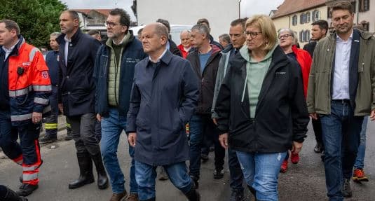 Scholz viziton rajonet e goditura nga përmbytjet në Gjermaninë jugperëndimore