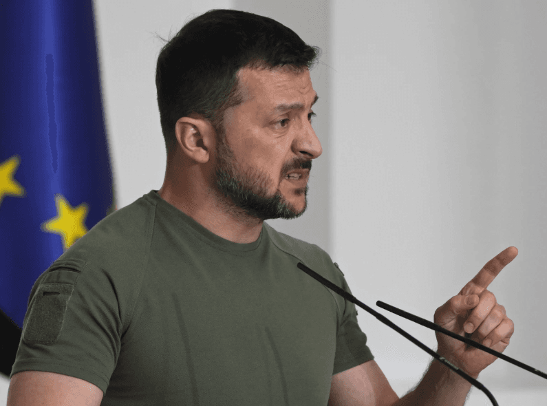 Sulm raketor në Kiev, Zelensky: Putini s’po përgatitet për paqe - ai vazhdon të vrasë ukrainasit
