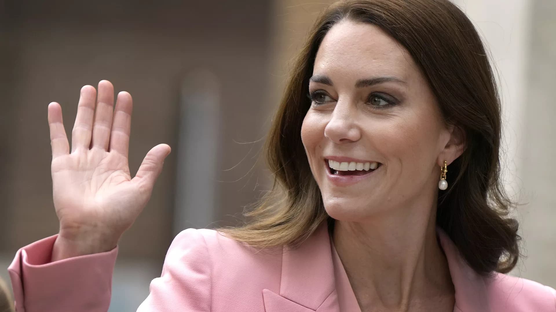 Kate Middleton pritet ta bëj daljen e parë publike në ditëlindjen e mbretit Charles III