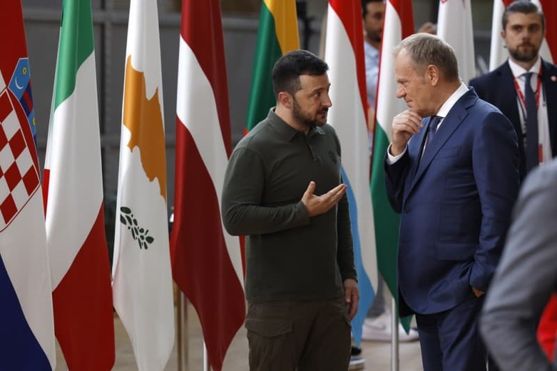 Zelensky do të bisedojë me kryeministrin polak përpara samitit të NATO-s