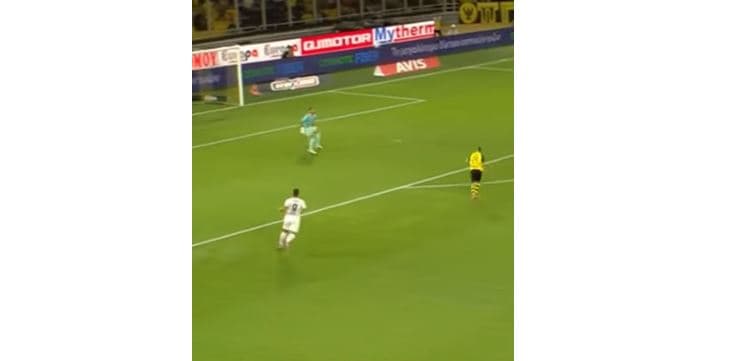Autogol i vitit, mbrojtësi kroat shënoi në portën e Strakoshës (VIDEO)