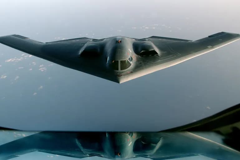 Bombarduesit amerikanë B-2 godasin Houthit e mbështetur nga Irani në Jemen