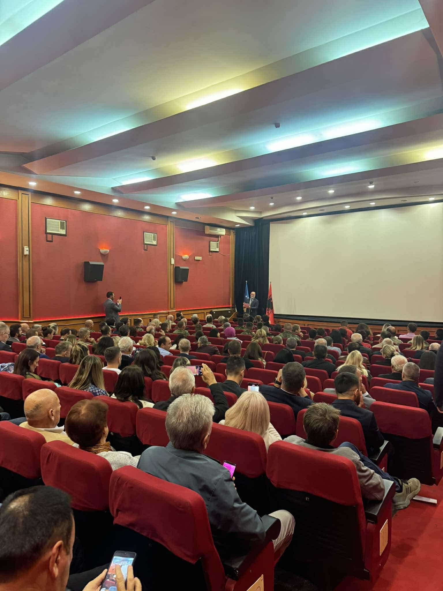 Në Prishtinë shfaqen filma historikë në nderë të 80-vjetorit të çlirimit të Shqipërisë