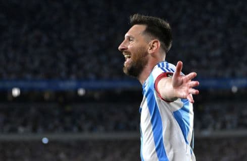 Messi i lumtur që ende po luan