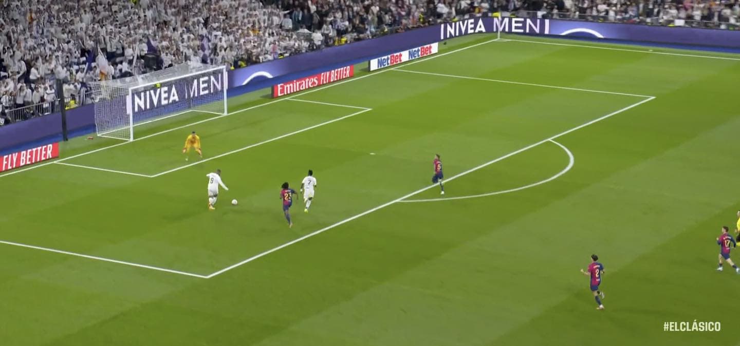 “El Clasico” mbyllet pa gola në pjesën e parë, “Blaugranët” i shpëton VAR-i