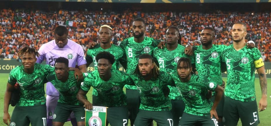 Futbollistët e Nigerisë bojkotojnë ndeshjen kundër Libisë, u mbyllën në aeroport 12 orë pa ngrënë e pa pirë