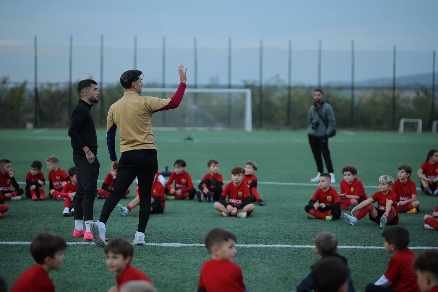 Mbi 230 fëmijë “pushtuan” Kampin e Barçës në Kosovë