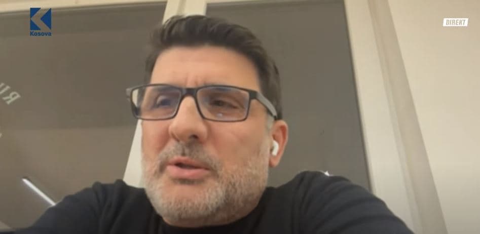 Ultrasit e Spartës shpalosin hartën e Kosovës me flamurin serb, burim i problemit dyshohet se është Birmançeviqi