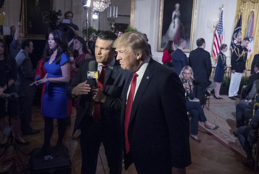 Trumpi zgjedh Pete Hegseth si Sekretar të Mbrojtjes