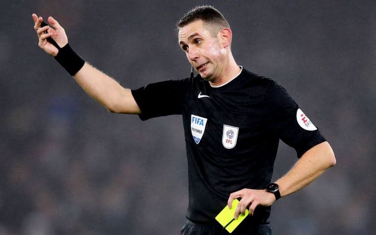 Premier Liga përjashton referin që fyu Kloppin