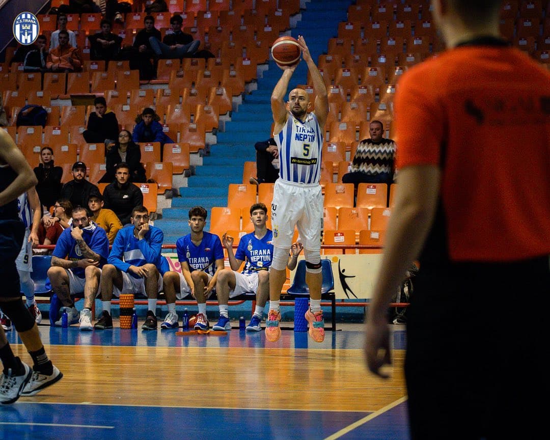 Nis Liga Unike, neser takohen Prishtina - Vllaznia dhe Ylli - Tirana