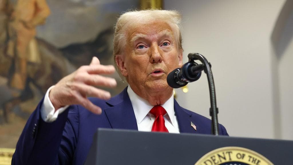 Trump nënshkruan urdhra të rinj të fokusuar në riformësimin e ushtrisë amerikane