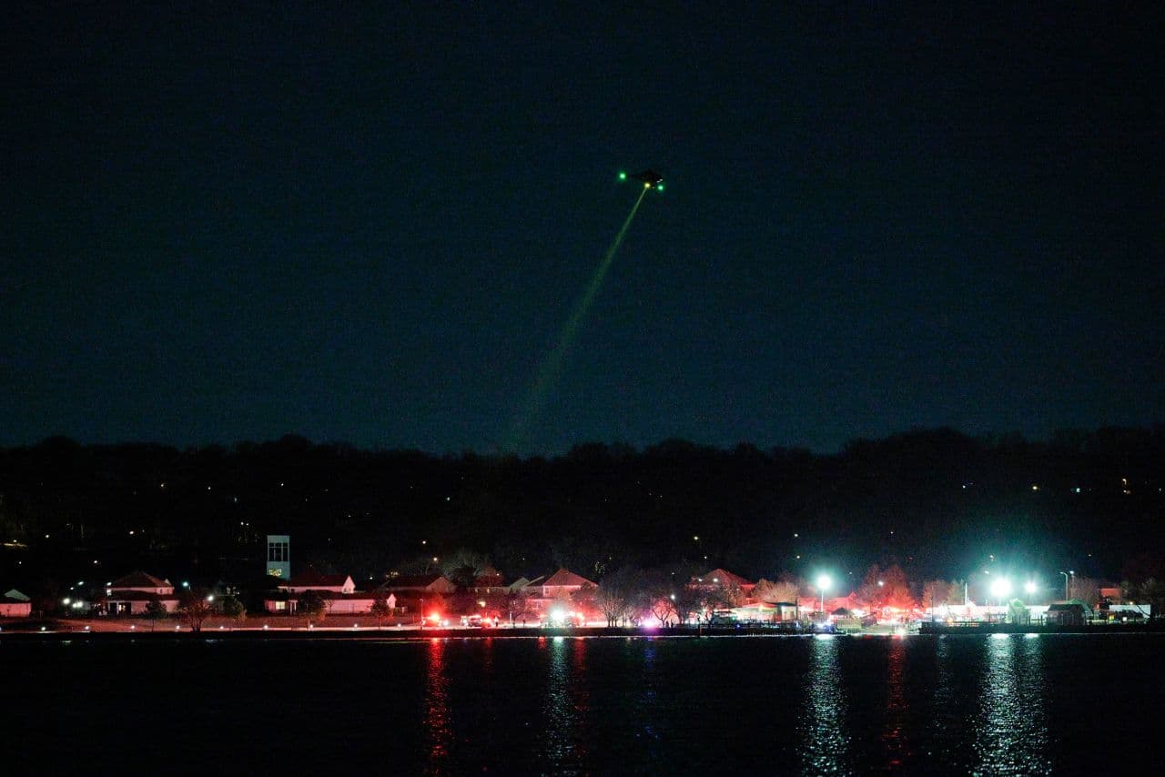 PAMJE - momenti kur avioni dhe helikopteri përplasen në Uashington DC