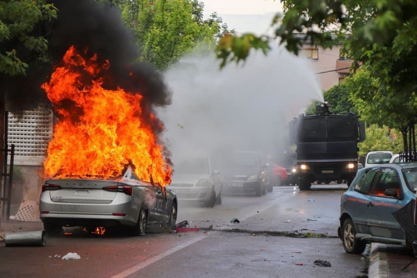 Politikani serb Boban Bogdanoviq përmend skenare të 'habitshme' për incidente në Prishtinë dhe Beograd (VIDEO)